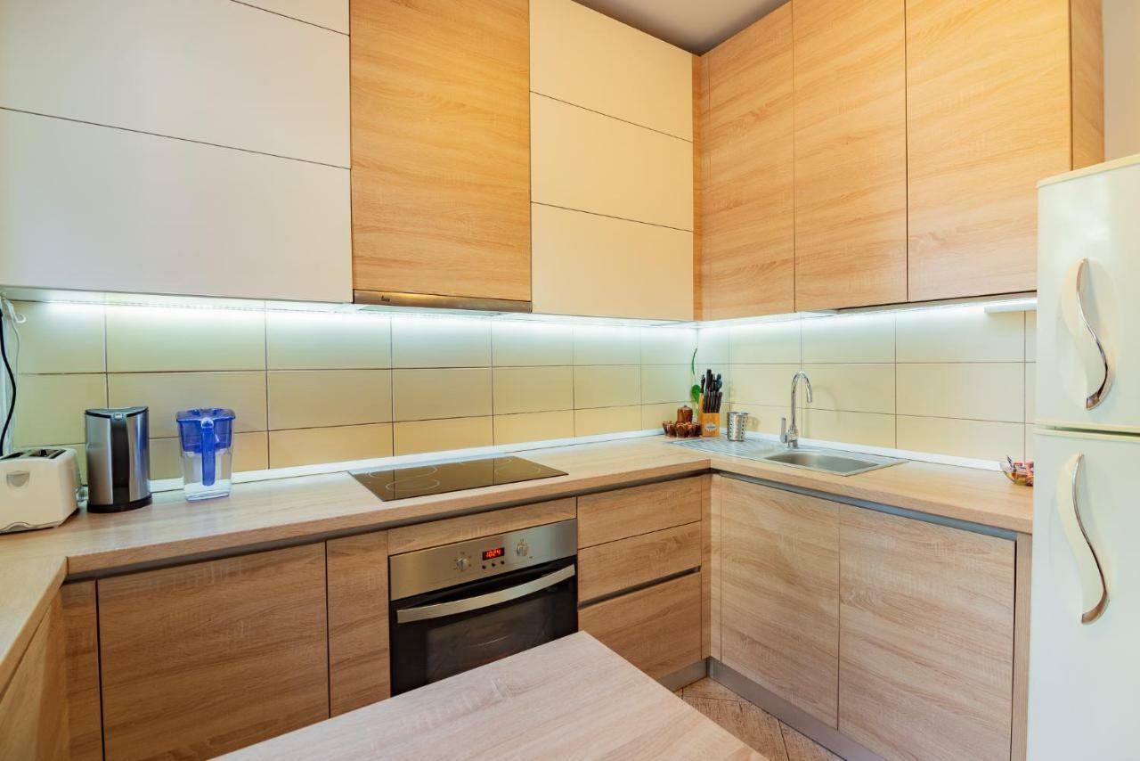 Bed&Wine In The Center Of Oradea Appartement Buitenkant foto